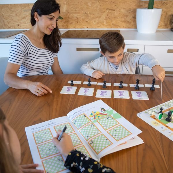 Jeu d'échecs Montessori le cours pédagogique